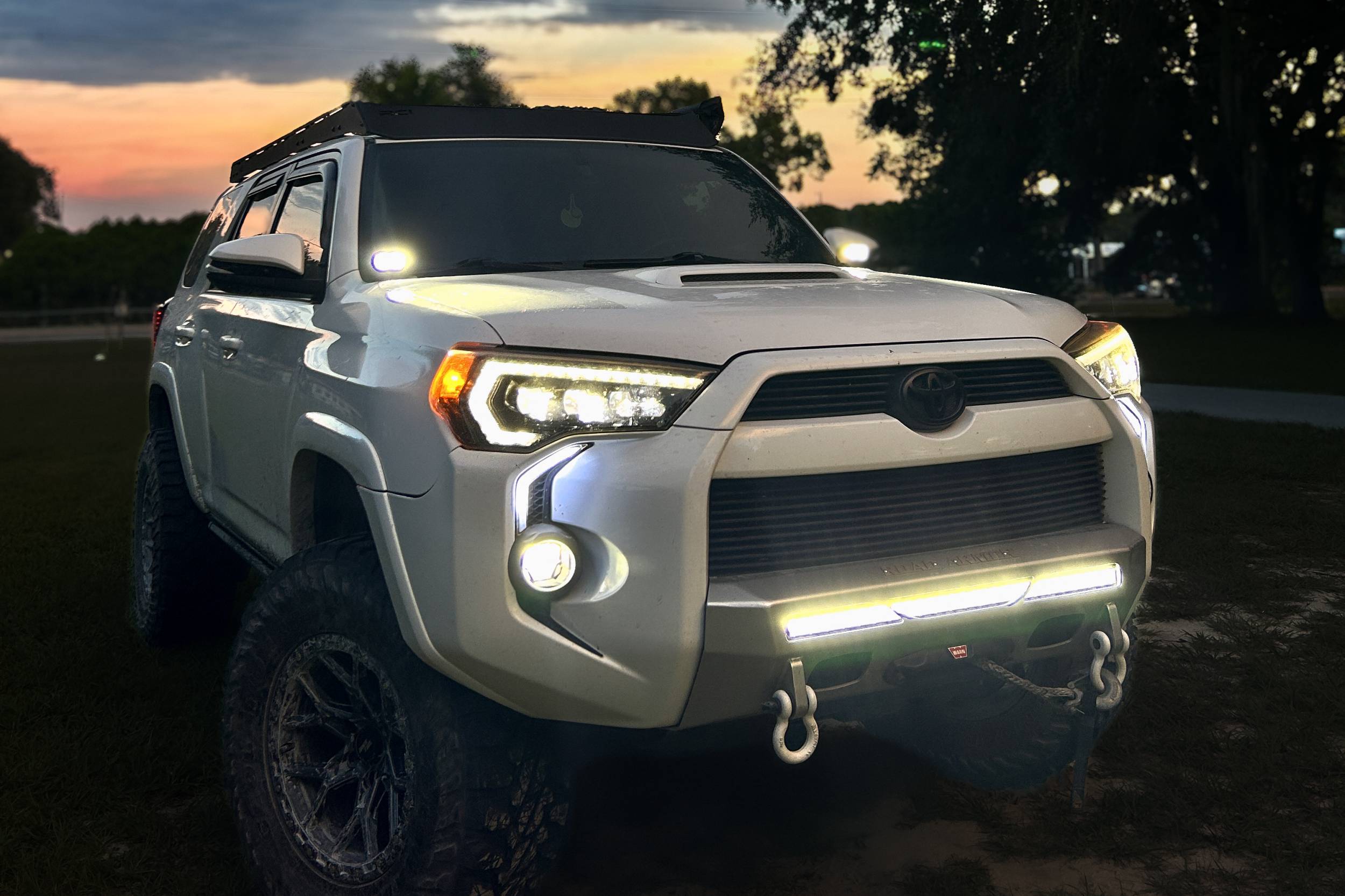 Morimoto 2Banger Ditch Light Kit: 14-24 4Runner (HXB White Combo Beam) - product image 2