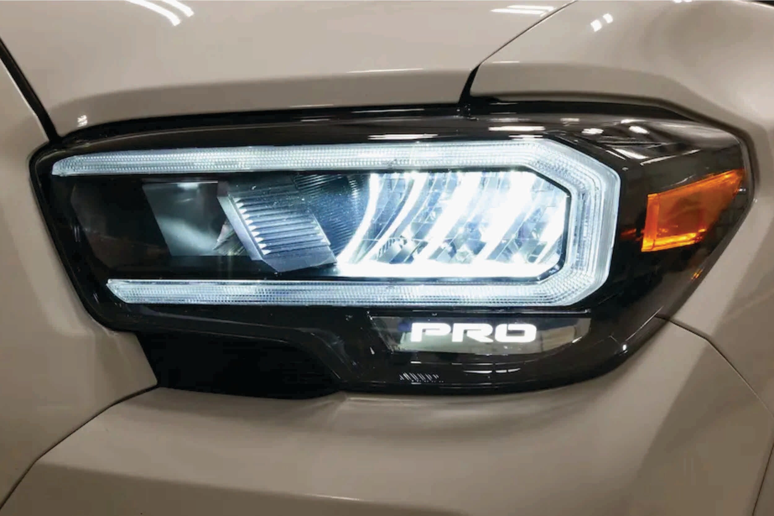 OEM LED Headlight: Toyota Tacoma (16-23 / TRD Pro / Right) - product image 8