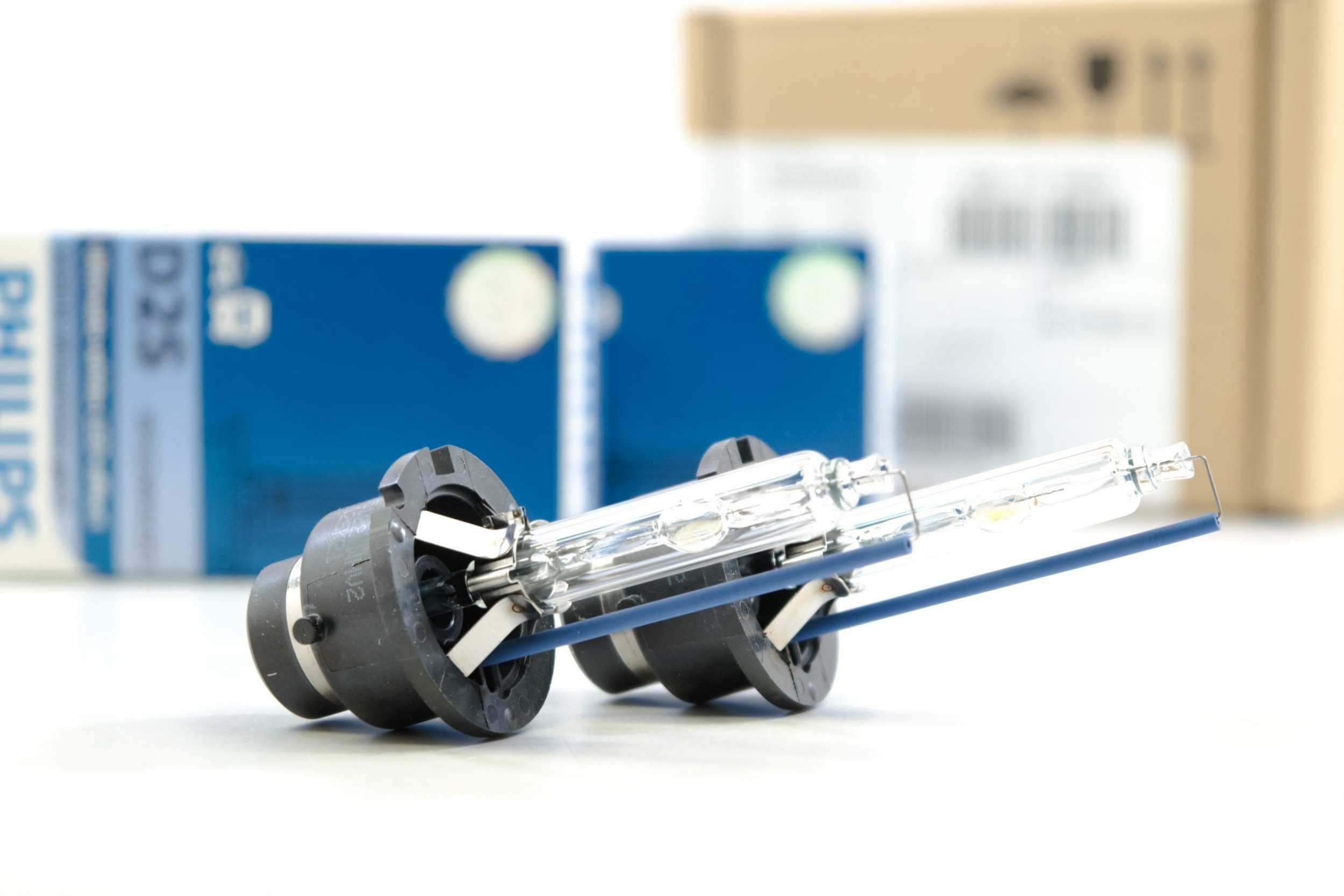 D2S: Philips 85122 WHV2 (5000K) - product image 2