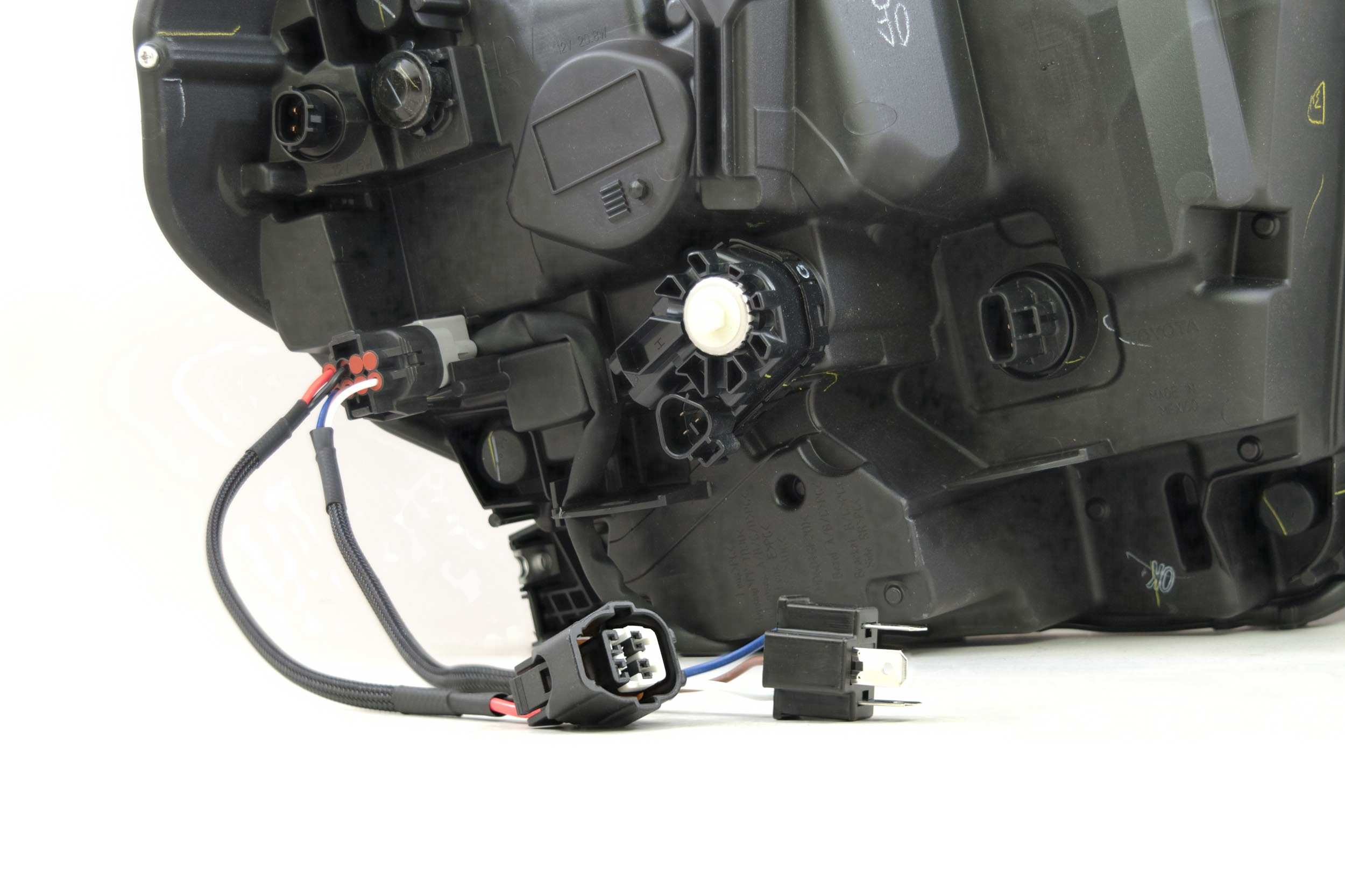 Conversion Harness for Halogen Tundra with LED DRL (Convert to OEM LED Headlights) - product image 3