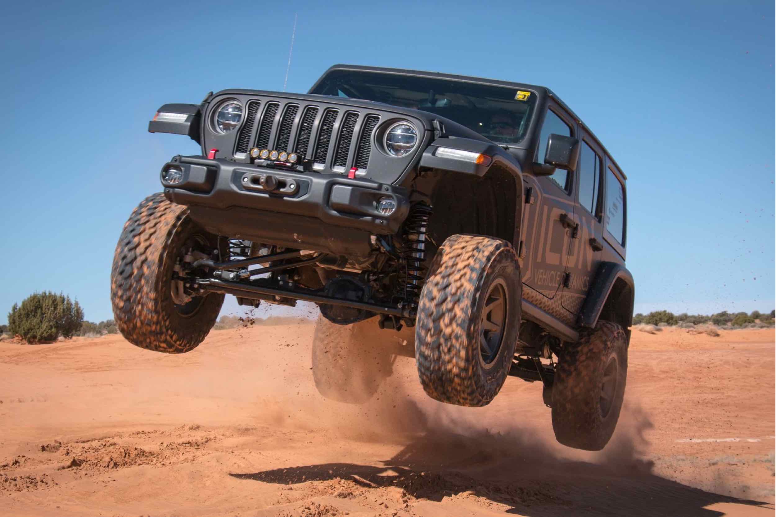 KC Gravity G4 Fogs: Wrangler JL (19+) (Set / White / Steel Bumper) - product image 8