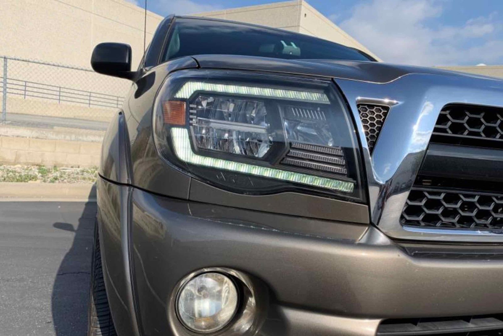 ARex Luxx LED Headlights: Toyota Tacoma (05-11) - Black (Reflector / Set) - product image 9
