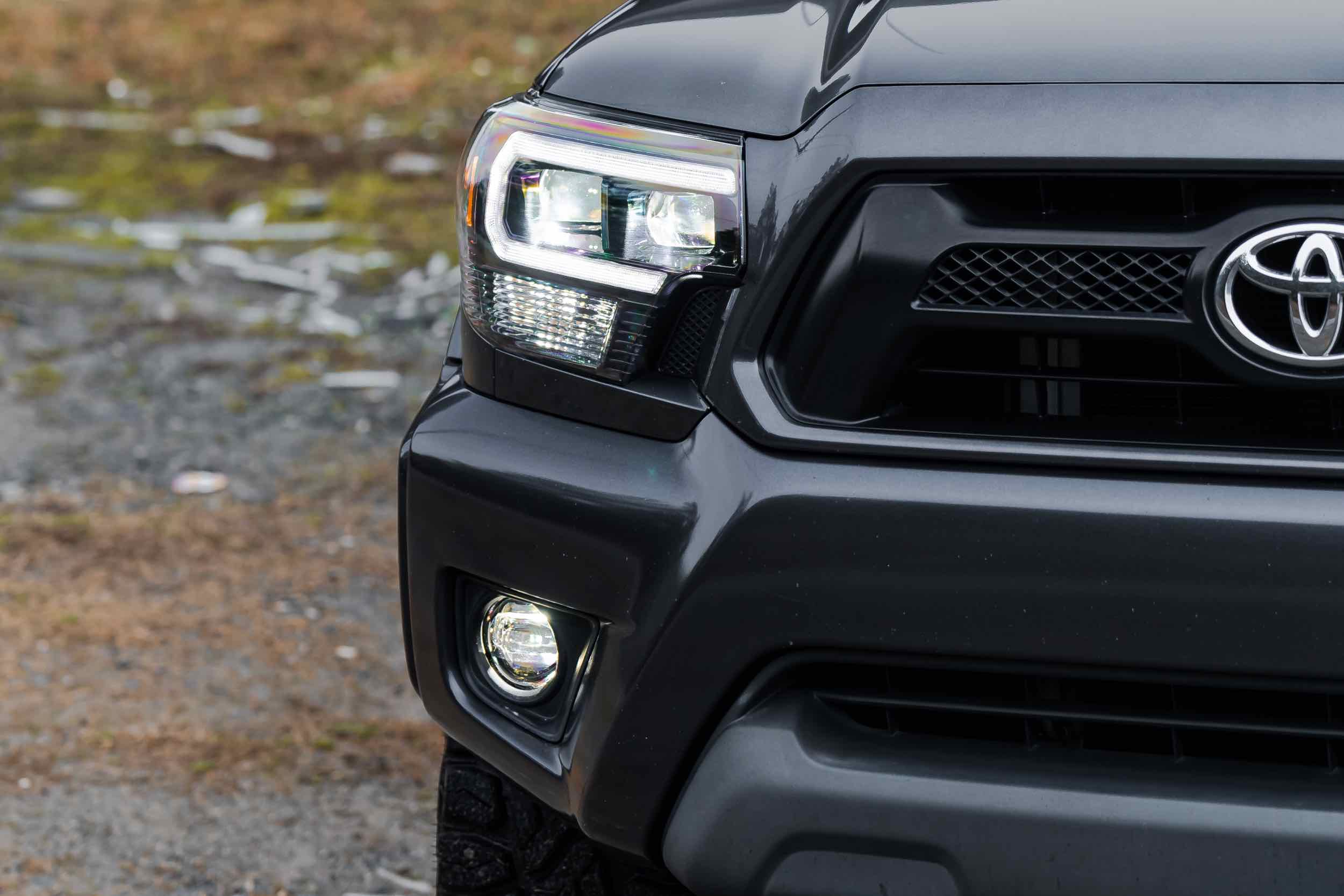 XB Hybrid LED Headlights: Toyota Tacoma (12-15 / White DRL / Set) - product image 9