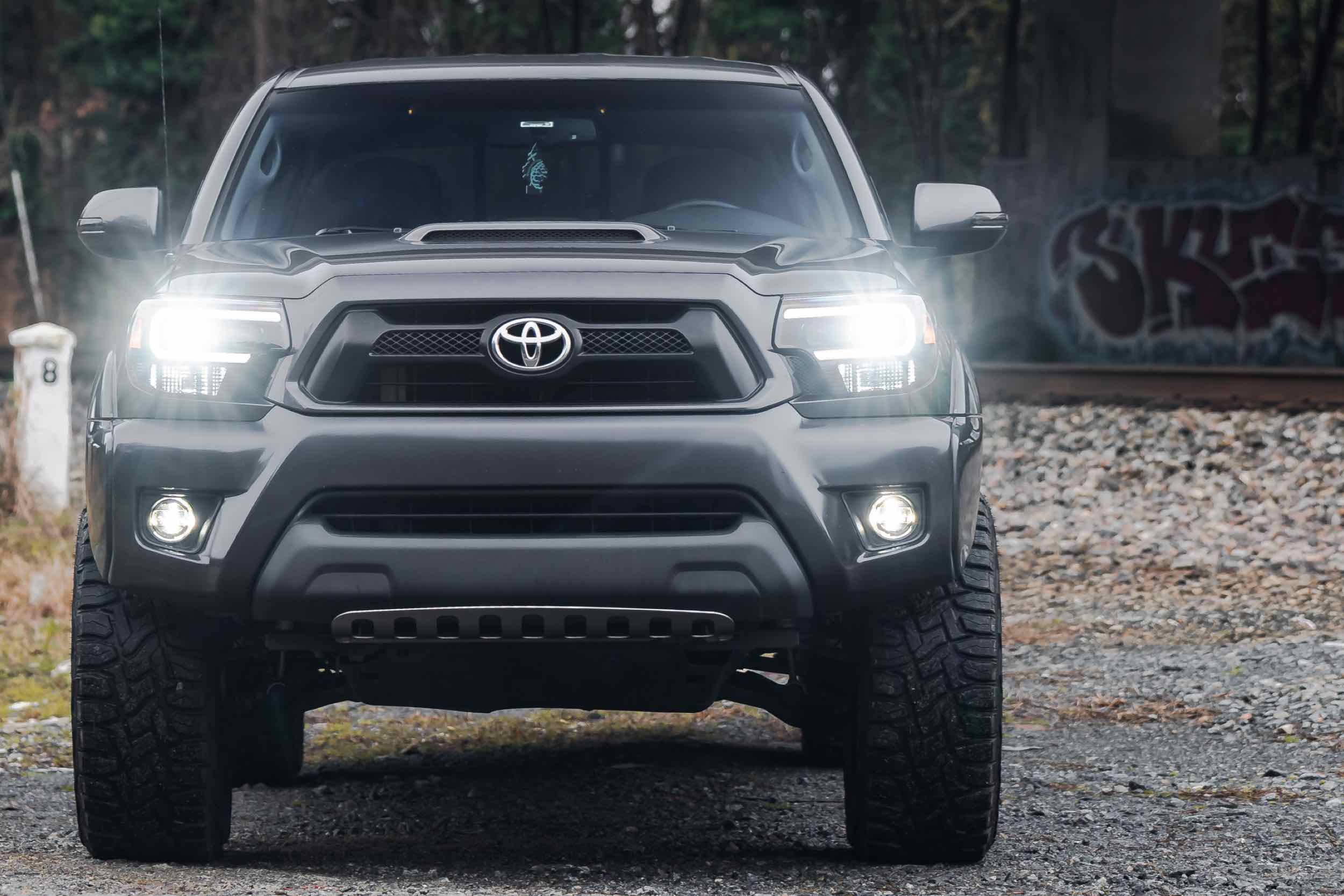 XB Hybrid LED Headlights: Toyota Tacoma (12-15 / White DRL / Set) - product image 12