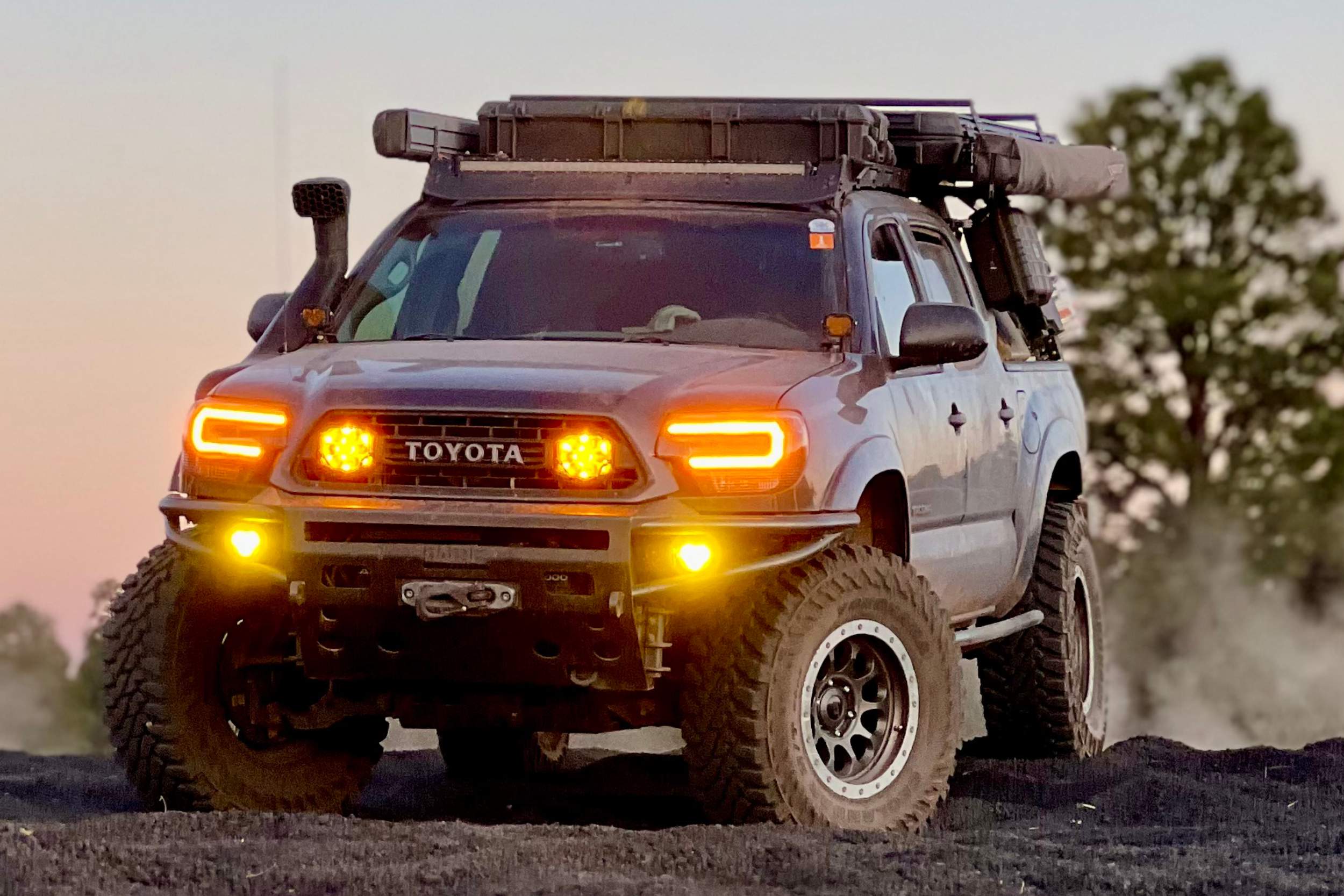 XB Hybrid LED Headlights: Toyota Tacoma (12-15 / Amber DRL / Set) - product image 11