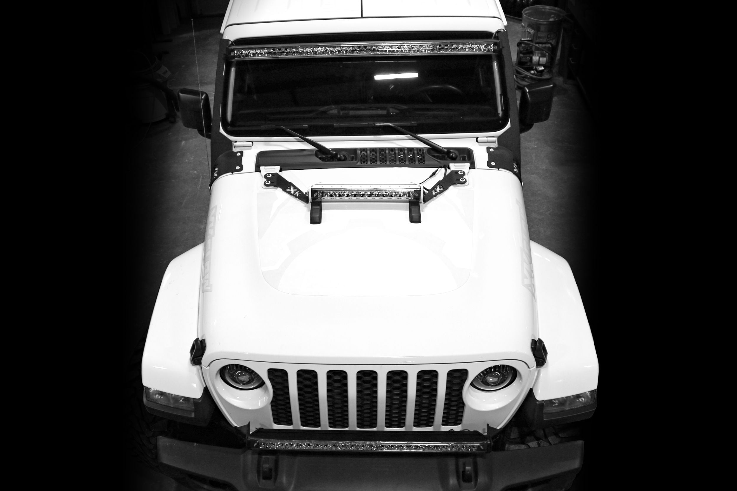 XKGlow Light Bar Bracket Kit: Jeep JL/JT / Front Bumper / 20-36in - product image 2