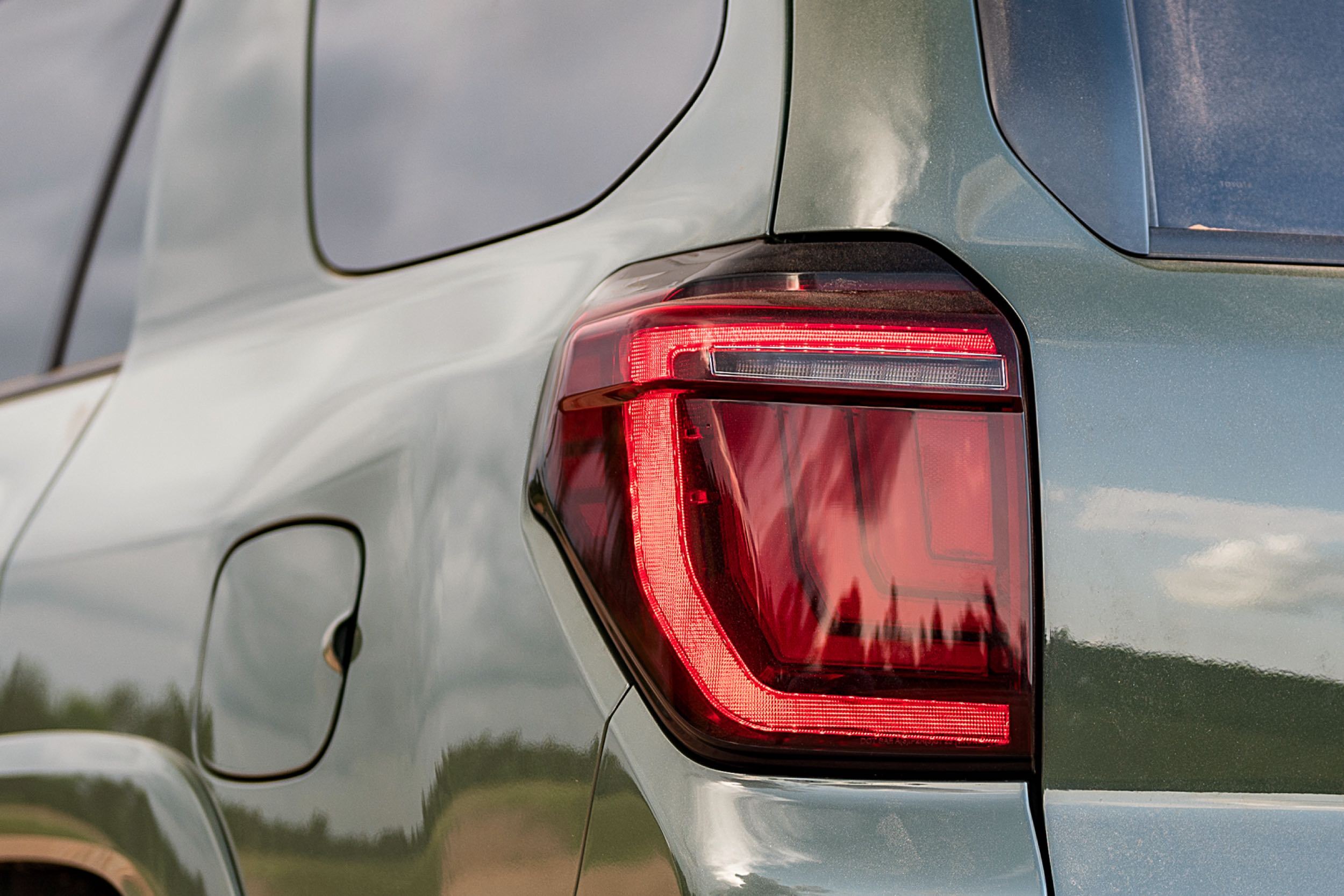 XB LED Tail Lights: Toyota 4Runner (10-24 / Red Lens / Set) - product image 8